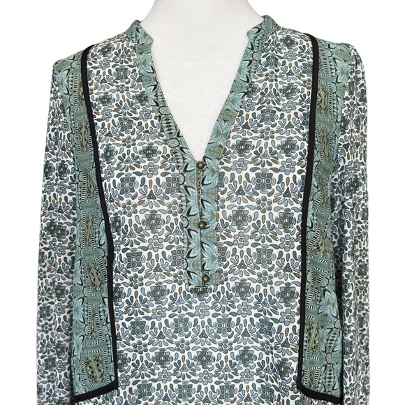 FOREVER 21 Floral Chiffon Blouse - Picture 2 of 5